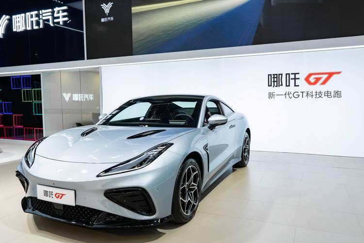 佛山禅城区云全南企业管理咨询哪吒汽车在智能汽车领域的表现，领途汽车在新能源汽车市场中的影响力